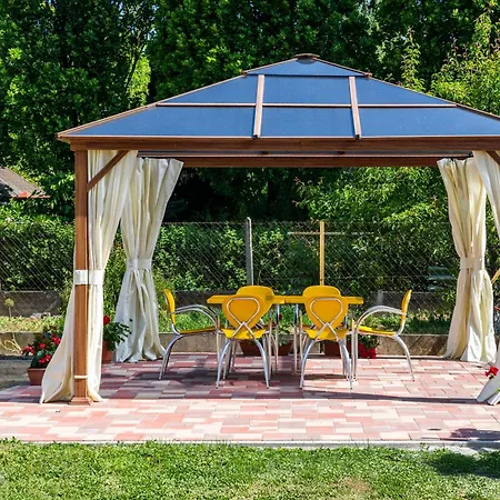Hajdu Kastely Отель 3*