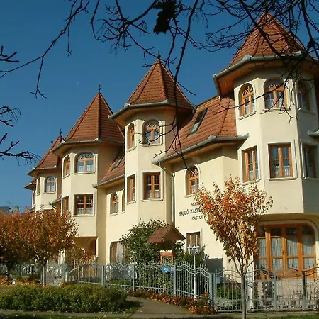 Hajdu Kastely Отель