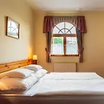 Hotel Hajdu Kastely 3*