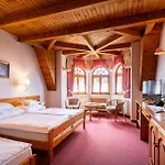 Hajdu Kastely 3*