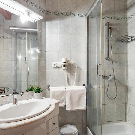 Hajdu Kastely Hotel