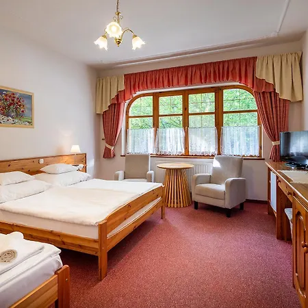 Hajdu Kastely Hotel 3*
