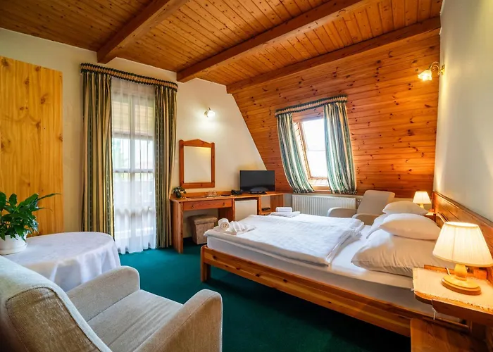Hajdu Kastely Otel 3*