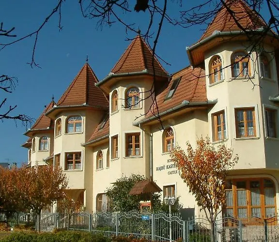 Hajdu Kastely Отель